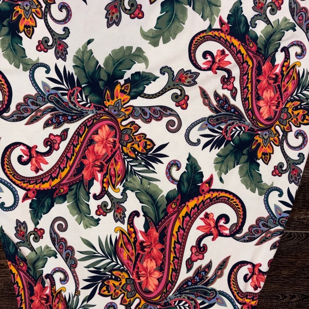 Tommy Bahama Floral Paisley Print Skirt - Picture 2 of 4